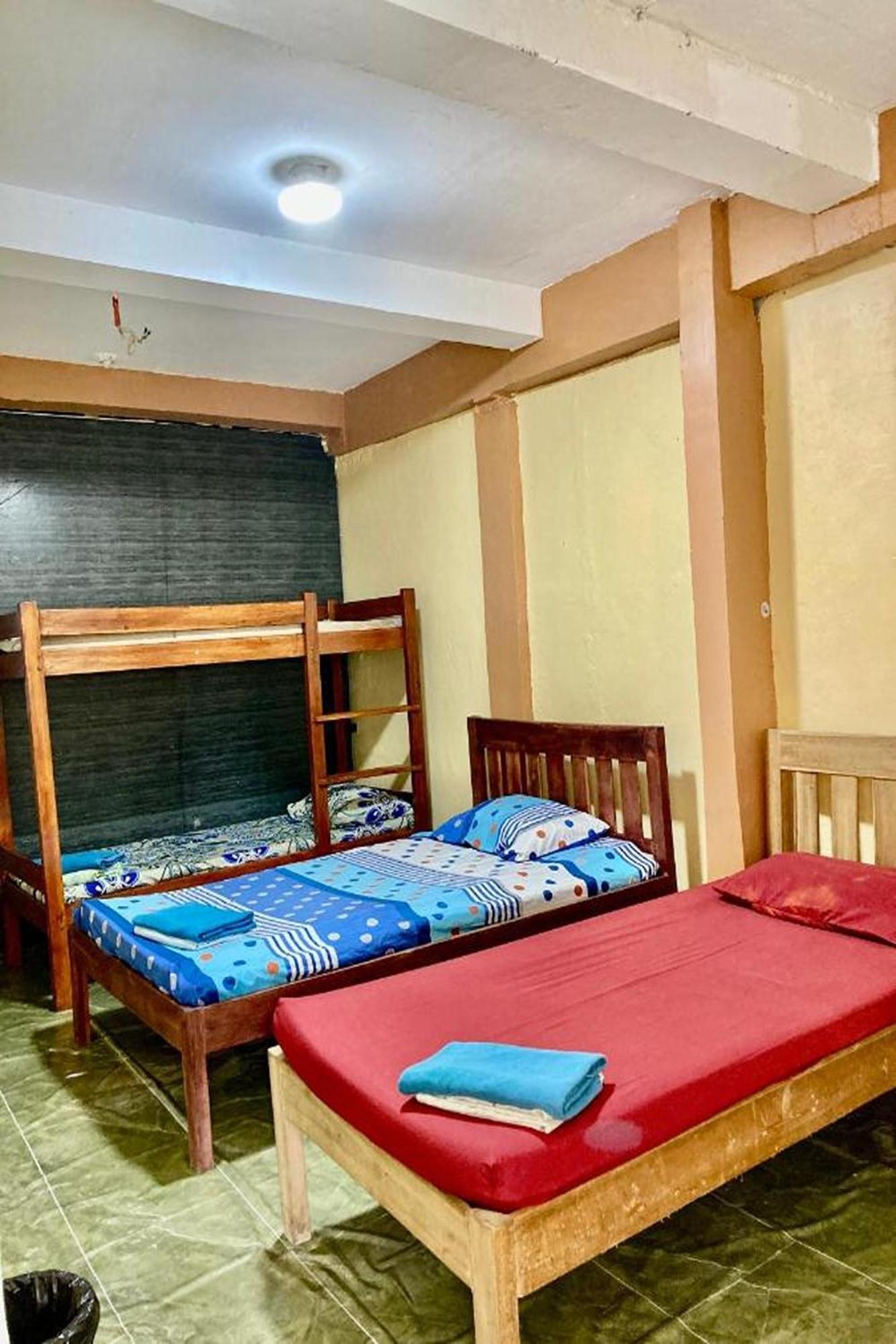 Larosa Hostel 푸에르토프린세사 외부 사진